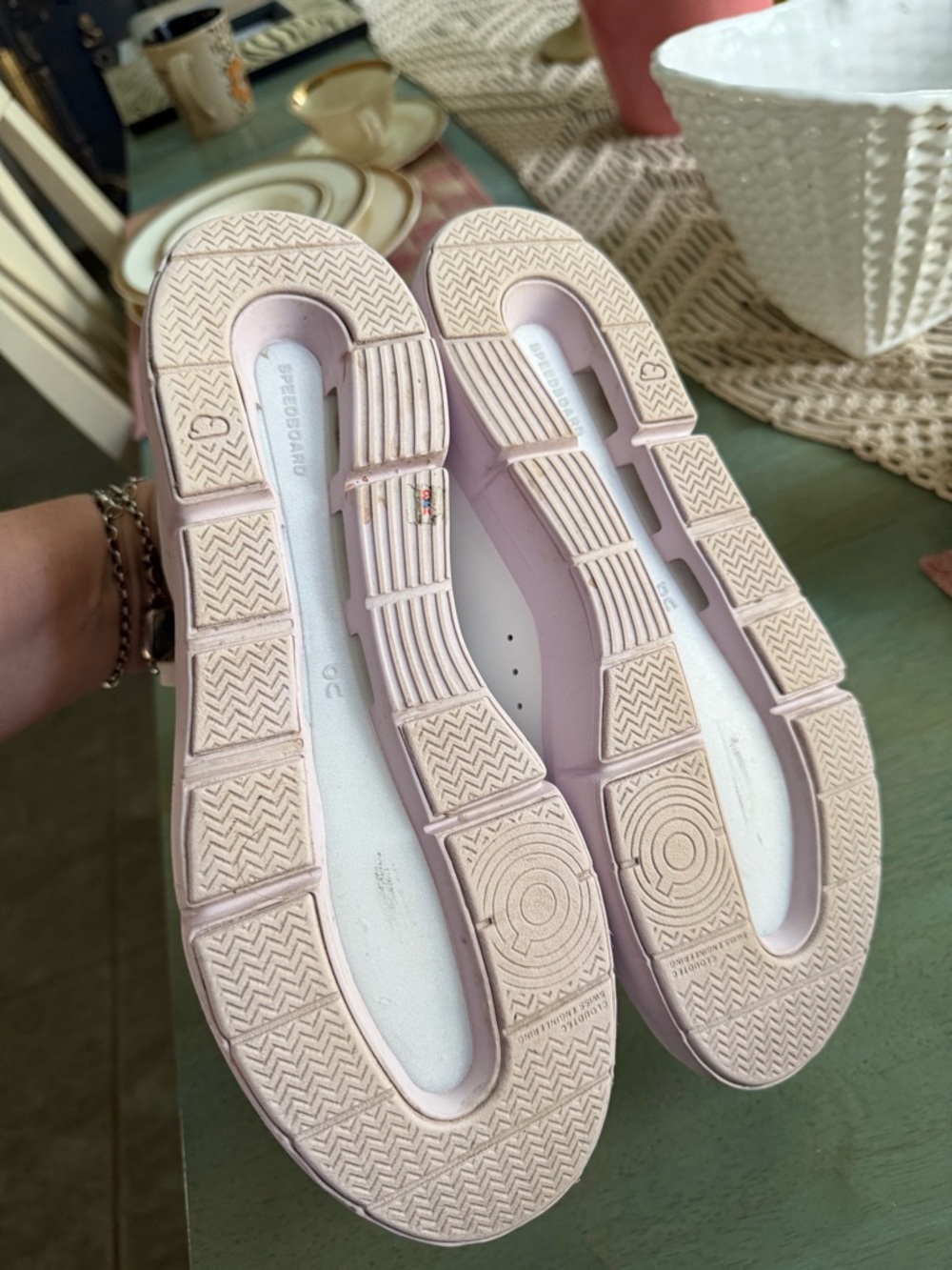 On Running Women's White Sneakers with Pale Pink/lilac Sole - Picture 6 of 6
